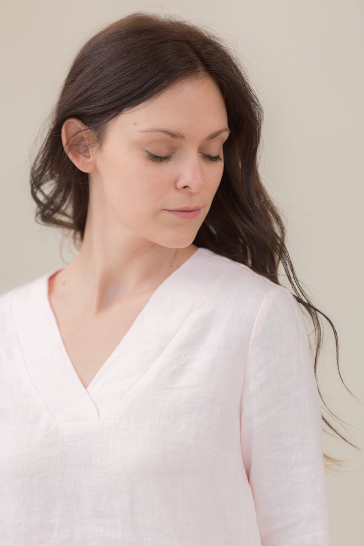 Linen - Vneck Top, Standard Length, 3/4 Sleeve