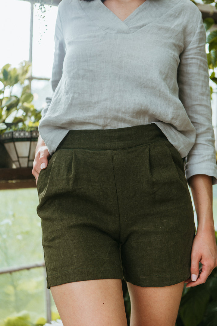 Linen - Shorts, Pleated Front